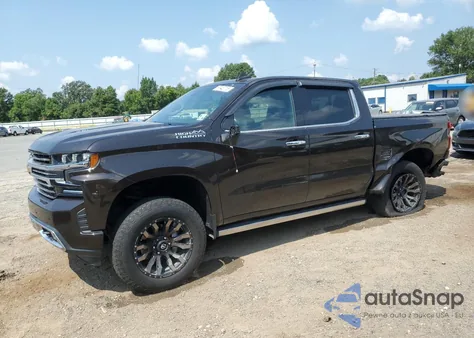 2019 Chevrolet Silverado K1500 High Country z USA, uszkodzony, nr VIN 1GCUYHEL8KZ100647